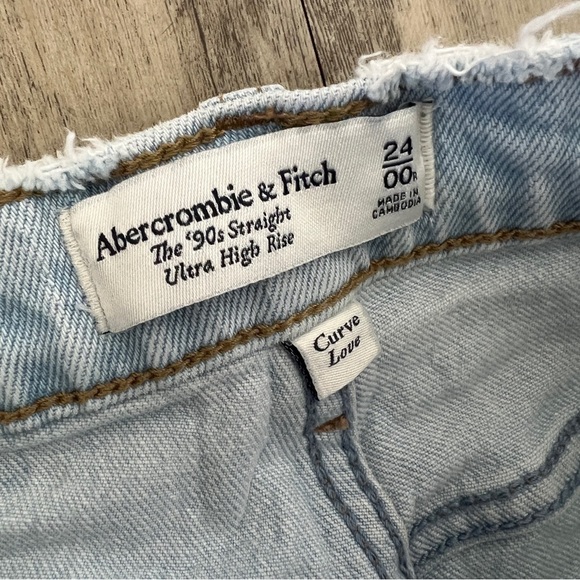 Abercrombie & Fitch Curve Love Ultra High Rise 90s Straight Jean Light Destroy - Picture 10 of 12